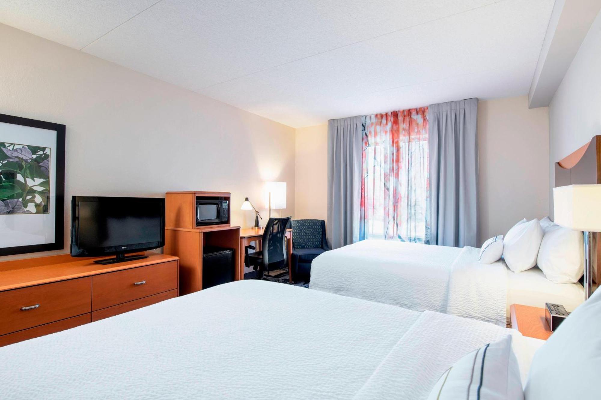 Fairfield Inn & Suites By Marriott Winnipeg Exterior photo