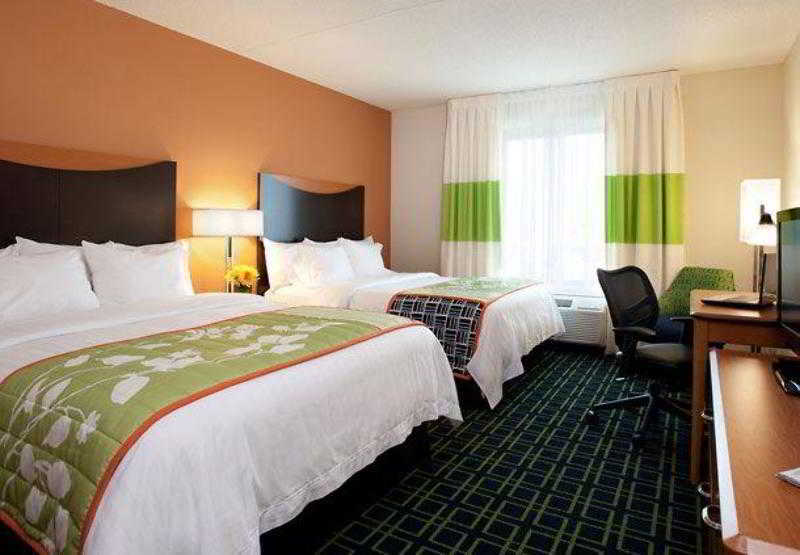 Fairfield Inn & Suites By Marriott Winnipeg Room photo