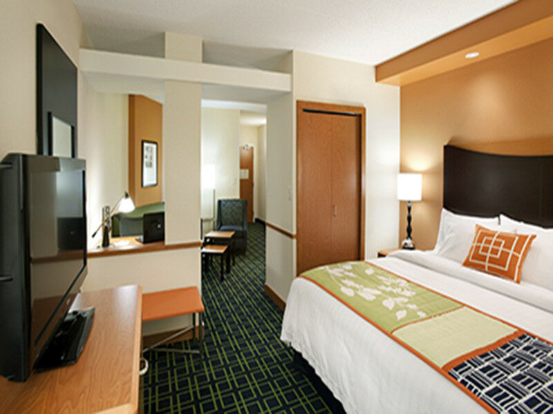 Fairfield Inn & Suites By Marriott Winnipeg Exterior photo