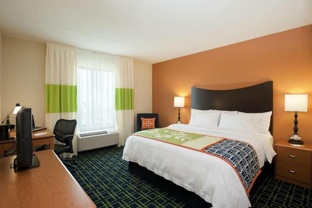 Fairfield Inn & Suites By Marriott Winnipeg Exterior photo
